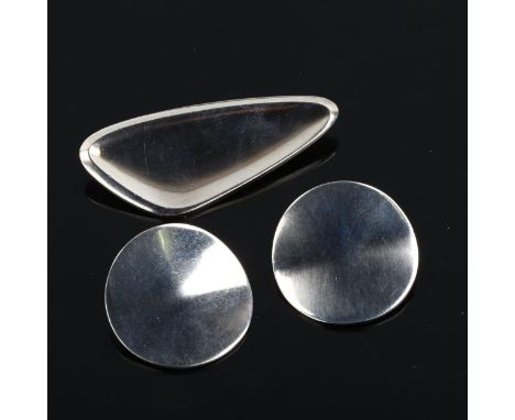 A Danish sterling silver modernist brooch and similar pair of clip-on earrings, maker's include Hyldebrandt, brooch length 51
