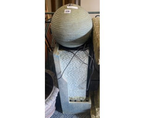 GARDEN BALL LIGHT