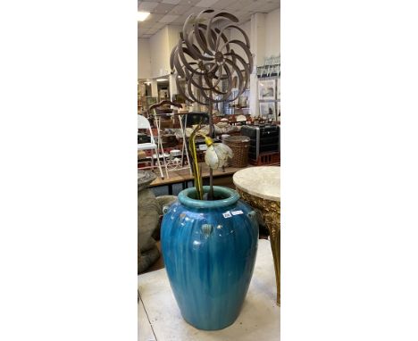 CERAMIC POT
