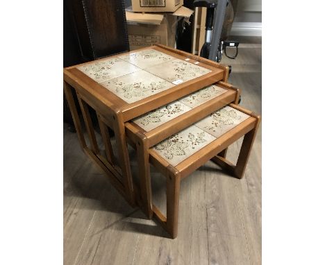 NEST OF TABLES WITH TILE INSERTS