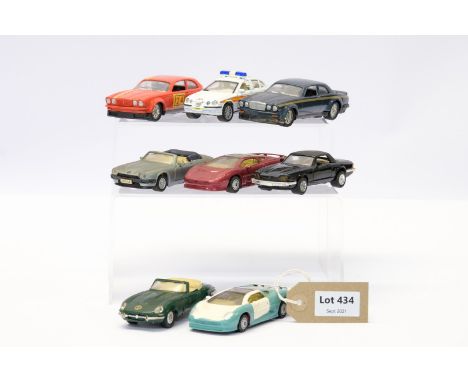 Manufacturer  - N/A | Description - 8 Assorted Unboxed Loose Car Models | Stock Code - N/A | Notes - None| Scale - ? | Certif