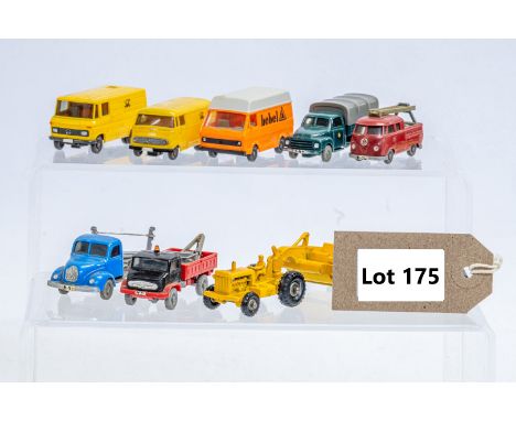 Manufacturer  - N/A | Description - 2 Loose Models | Stock Code - N/A | Notes - None| Scale - 1:43 | Certificate - No