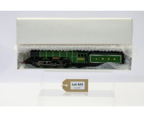 Manufacturer  - Hornby | Description - 4-6-2 2565 "Merry Hampton" LNER apple green | Stock Code - ? | Notes - None| Scale - 0