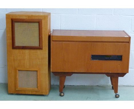 HI FI CABINET WITH RECORD DECK, POSSIBLY GARRARD, SME PICKUP ARM, QUAD SEPARATES AND AN ALPHA CD PLAYER TOGETHER WITH A SPEAK