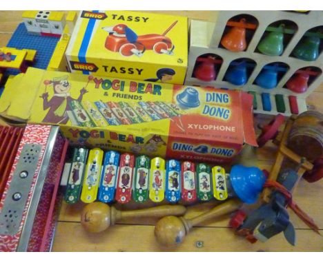 MINIC LTD M302 BATTERY OPERATED PLASTIC TANK, YOGI BEAR XYLOPHONE IN BOX, BRIO TASSY, CODEC BELLS &amp; KEYBOARD, GERMAN TOY 