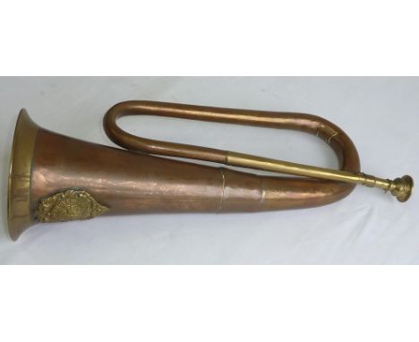 BRASS &amp; COPPER MILITARY BUGLE WITH ARGYLE &amp; SUTHERLAND HIGHLANDER BADGE