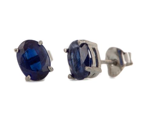 PAIR OF KYANITE STUD EARRINGS,set with oval stones, in silver