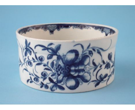 Worcester round potted meat tub circa 1775 painted with Mansfield pattern, crescent mark to base, 11.5cm diameter For a condi