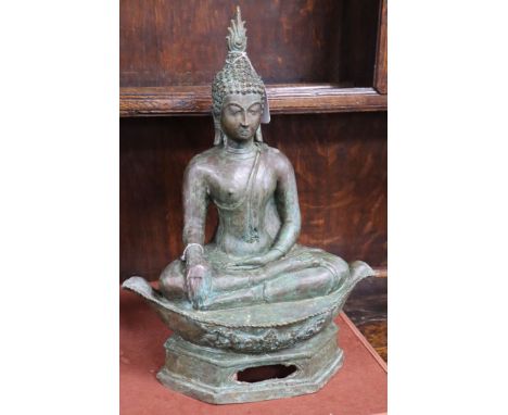 A cast bronze Buddha height 40cm