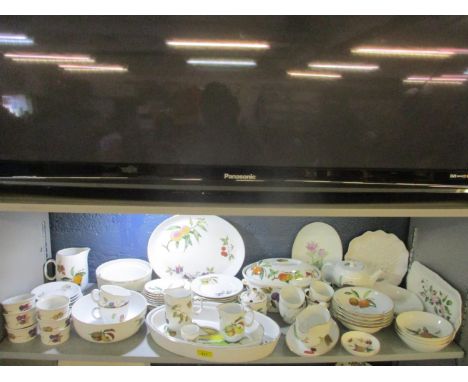 A Royal Worcester Evesham pattern part dinner, tea and coffee service, along with some Royal Worcester Wild Harvest pattern t