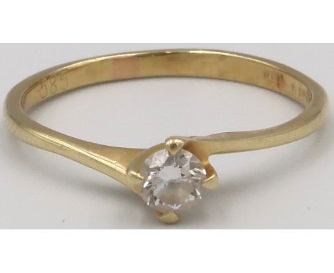 A 14ct Yellow Gold diamond single stone ring 2.5grams Size M. 
