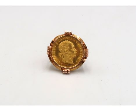 A 1915 Ducat set in 14ct yellow gold ring mount size M, 7.1grams. 