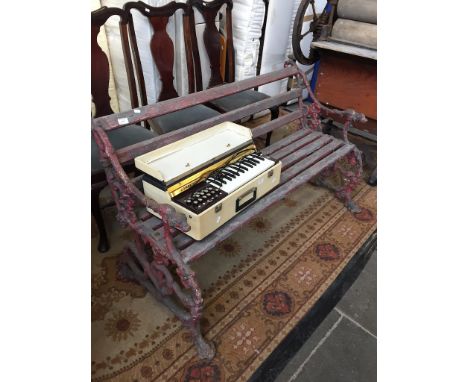 GARDEN BENCH