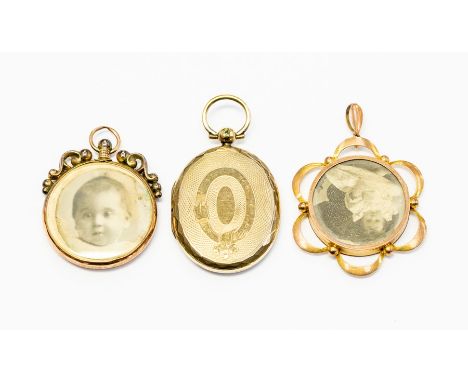 A portrait miniature with double glazed compartments,&nbsp; fancy daisy like surround, unmarked yellow metal probably 9ct gol