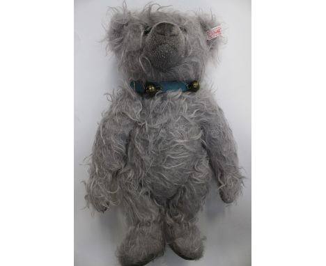 Steiff Bell Boy Bear limited edition number 00530 of 2000