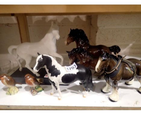 Restorers lot containing four Beswick horses, two birds and Melba horse. Not available for in-house P&amp;P 