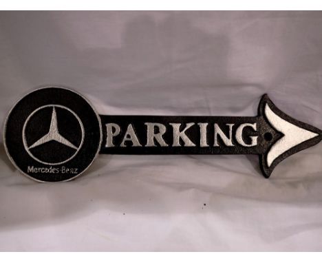 Cast iron Mercedes Parking arrow, L: 40 cm. UK P&amp;P Group 1 (£16+VAT for the first lot and £2+VAT for subsequent lots) 