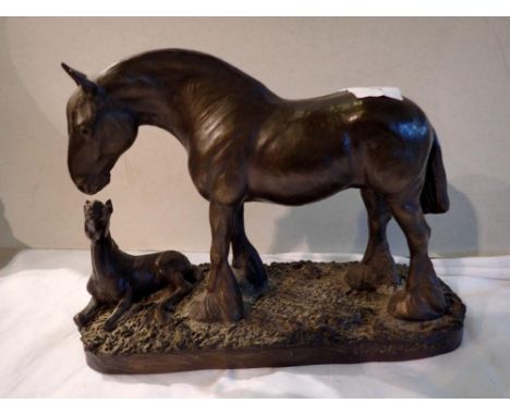 Heredities cast figure of a carthorse and foal, H: 10 cm. UK P&amp;P Group 2 (£20+VAT for the first lot and £4+VAT for subseq