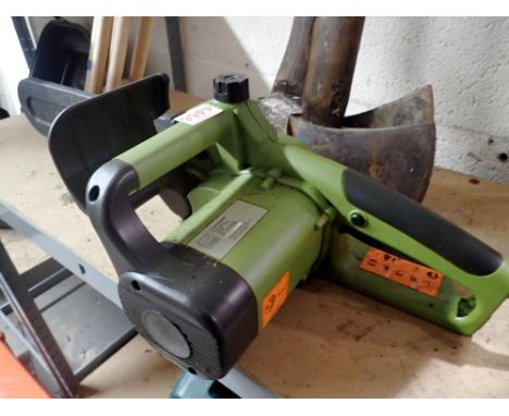 Performance electric chainsaw. All electrical items in this lot have been PAT tested for safety and have passed. This does no