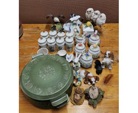 A quantity of mixed ceramic and other collectibles.