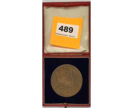 A cased bronze King Edward VII coronation medal.