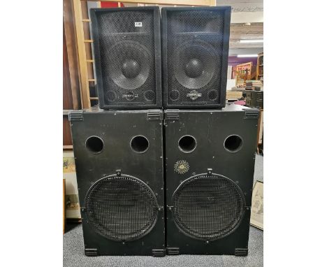 A pair of Phonic large scale HiFi speakers, H. 55cm.  Together with a larger pair of speakers, H. 95cm.