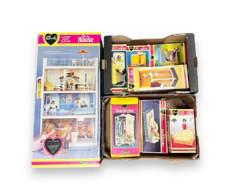 1970s Sindy collection, generally excellent to good plus in good plus Pedigree boxes (Sindy S collectors symbols present), wi