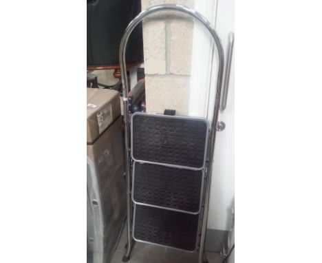A 3 Step ladder