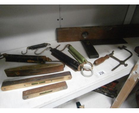 Vintage tools and weighing scales including spirit levels