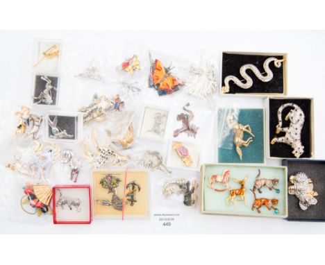 Vintage brooches, animals, cats, horses, dancers, African Head etc (42)