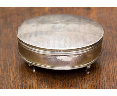 A Birmingham silver ladies raised oval jewel box with velvet lining S and Co 1924 with engine turned patterned lid, 122.2 gra