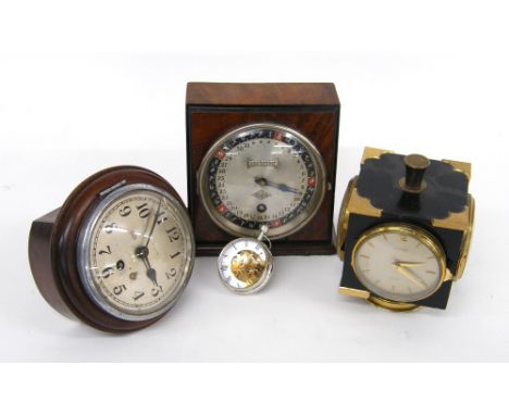 Walnut cased calendar clock, the 4.25" silvered dial with days of the week and days of the month chapter rings enclosing a mo