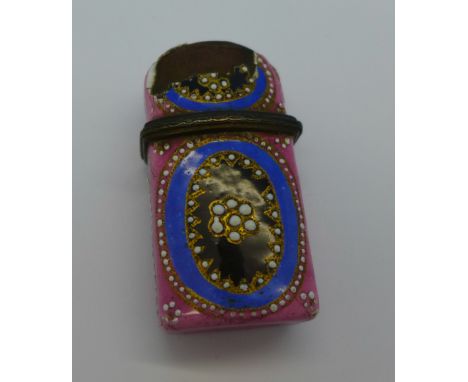 A Bilston enamel box, a/f