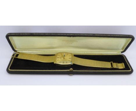 An 18ct gold Jaeger-LeCoultre Club automatic wristwatch with 18ct gold mesh bracelet strap, gross weight 77g