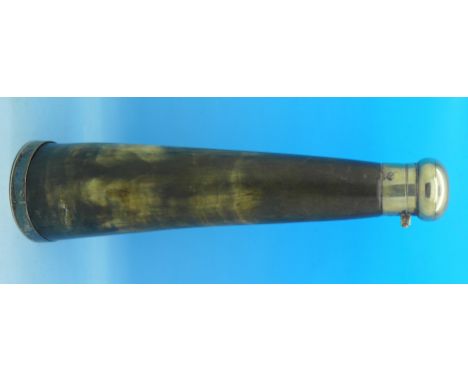 A horn huntsman's drinking flask, 22cm