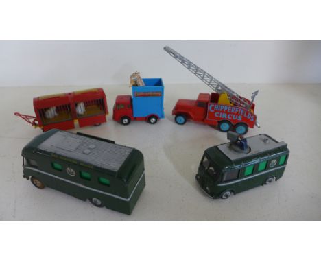 Corgi Chipperfield Circus Bedford tractor unit with two giraffes, Chipperfield Circus International 6 x 6 truck with crane, C