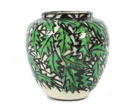 Laeuger, Max Prof.Lörrach 1864 - 1952 ebenda, bedeutender dt. Keramiker der Moderne. Vase "Zweige", Modell-Nr. 1861, E: 1921/