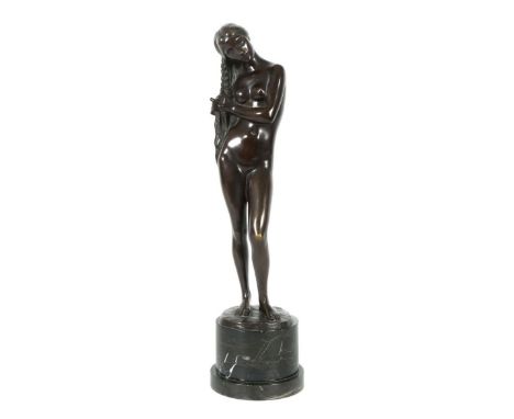 Seger, ErnstNeurode 1868 - 1939 Berlin, deutscher Bildhauer. "Damenakt", Bronze , patiniert, vollplastische Ausführung eines 