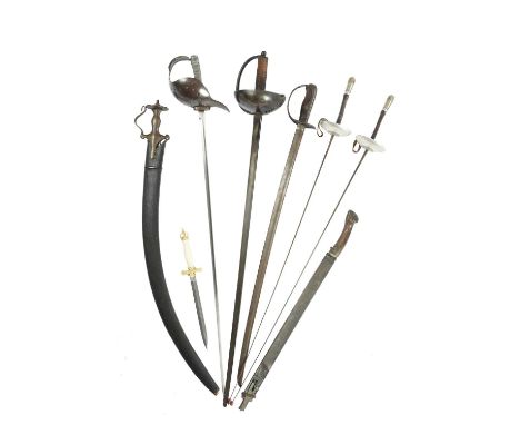 Various edged weapons, including a British pattern 1907 gymnasia sword, stiff slender blade 34 in. pierced sheet steel guard,