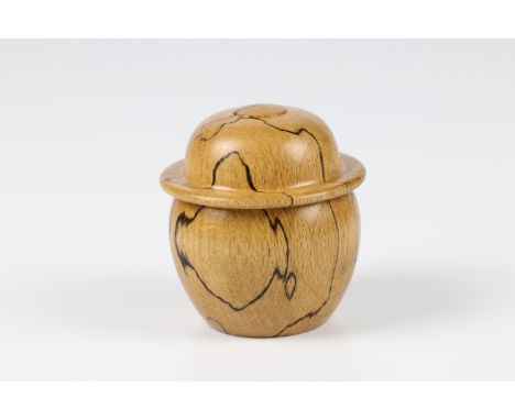 Mary Lacer (USA) spalted beech box 7x6cm. Signed
&nbsp;
Ray was always known for his boxes. When I started turning I was draw