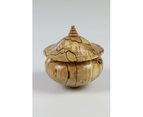 Jason Breach (UK) spalted beech box 8x7cm. Signed
I first met Ray when I was 14 in 1986. He always attended and demonstrated 