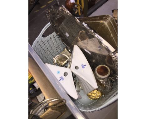 A box of misc collectables to include cut glass Ralph Lauren perfume bottle - empty, 2 Lladro Collectors Society signed plaqu