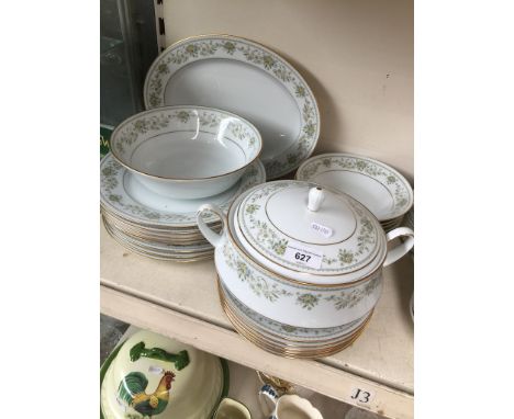 Noritake Green Hill dinner wares approx 23 pieces 