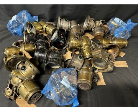 A box of carbide cycle lamps inc. Lucas, Miller, P&amp;H etc. (15).