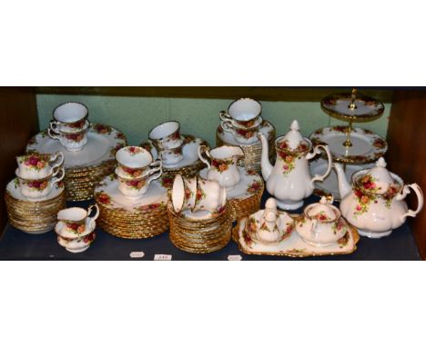 Royal Albert Old Country Roses tea/dinner service 