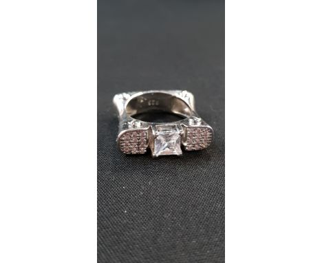 HEAVY SILVER SOLITAIRE CLUSTER RING