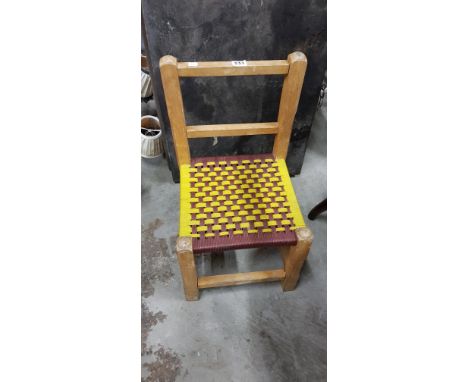 VINTAGE KIDS CHAIR
