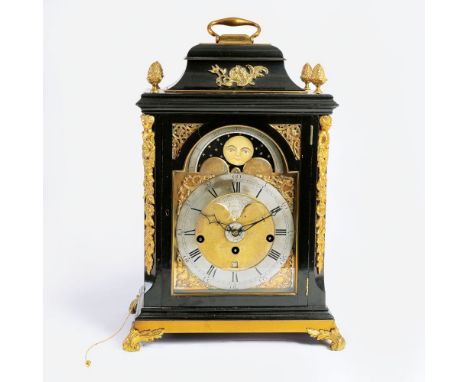 James Taylor (Ashton-under-Lyne 1724 - 1813). Große George III Bracket Clock mit Mondphase. London. Um 1770. Holz, ebonisiert