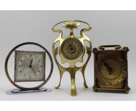 An Art Nouveau design pierced brass framed mantel clock, c. 1910, 19cm high, together with a Deco design chromed mantel clock