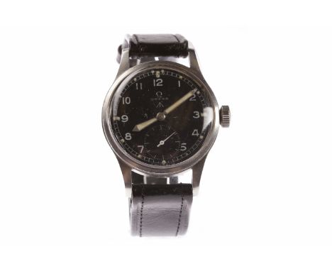 GENTLEMAN'S OMEGA MILITARY ISSUE STAINLESS STEEL MANUAL WIND WRIST WATCH 30T2 movement, serial number 10278836, the round bla